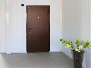 Предлагаем входные железные двери в квартиру DoorHan ЭКО 980х2050 в Ростове-на-Дону по выгодной цене